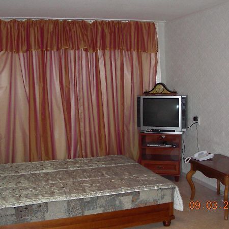 Appartamento Квартира На Пр. Александра Поля Dnipro Esterno foto